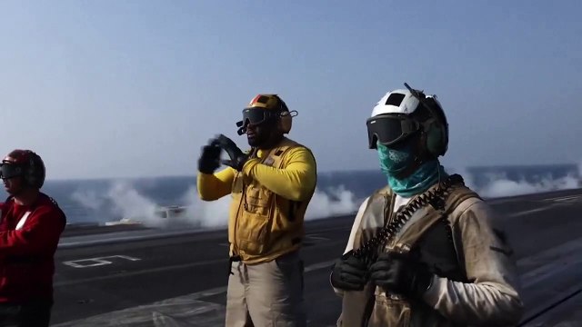 مقاتلات أميركية تقلع من حاملة طائرات لاستهداف الحوثيين في اليمن