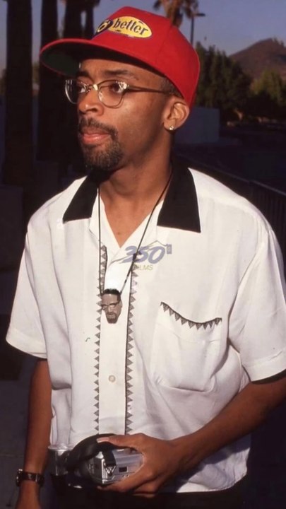 Bon anniversaire Spike Lee 🥳🎂  Dans cette vidéo je te présente 3 films issus de sa filmographie que tu dois absolument voir 👀🍿