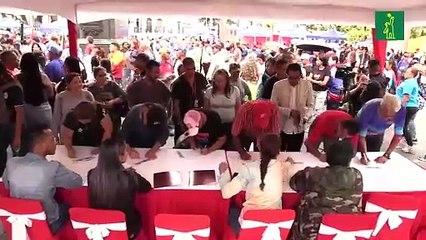 Recolección de firmas de apoyo en Venezuela a sus migrantes y en rechazo a detención en El Salvador