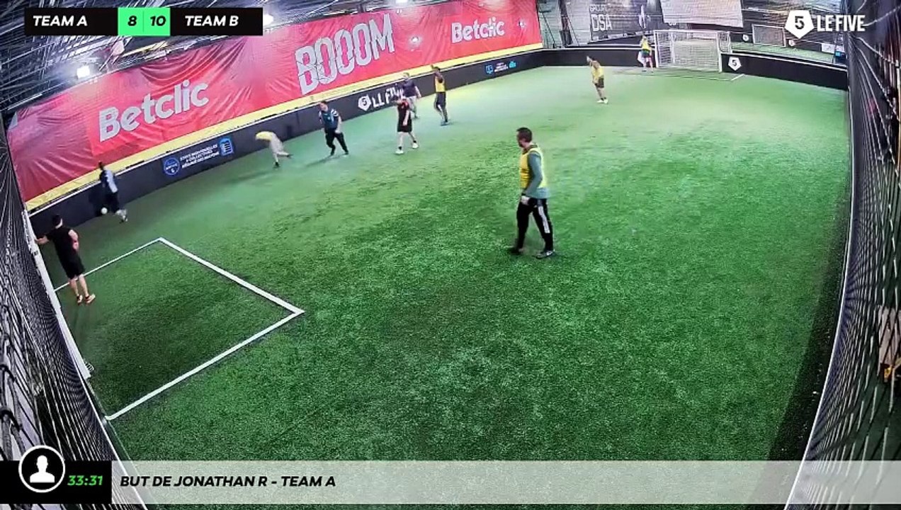 But de Jonathan R - Team A