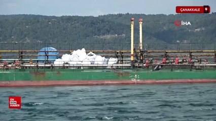 Çanakkale Boğazı'nda atık taşıma tankeri karaya oturdu