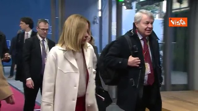 L'arrivo di Meloni al Consiglio Europeo sul ReArm Europe