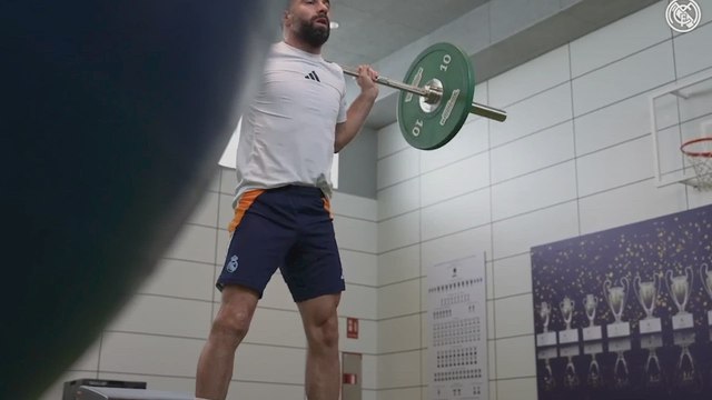 La imagen de Carvajal en su vuelta a los entrenamientos que asusta a los madridista