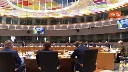 Zelensky partecipa in video collegamento al Consiglio Europeo