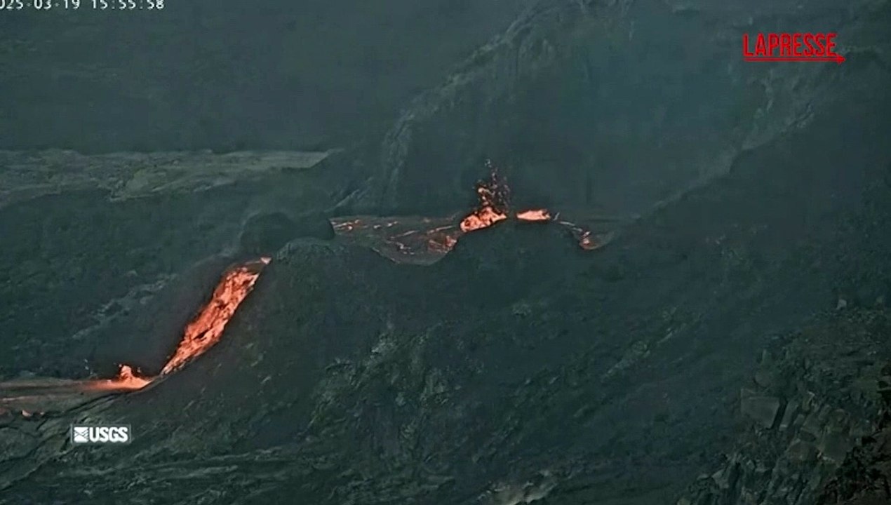 Hawaii, il vulcano Kilauea ha ripreso a eruttare: la colata di lava
