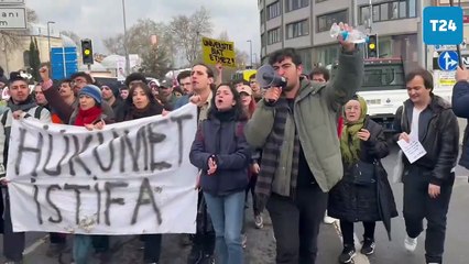 Beşiktaş'tan yola çıkan öğrenciler Saraçhane'ye ulaştı