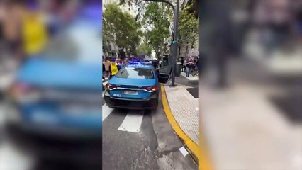 El insólito patrullero abandonado