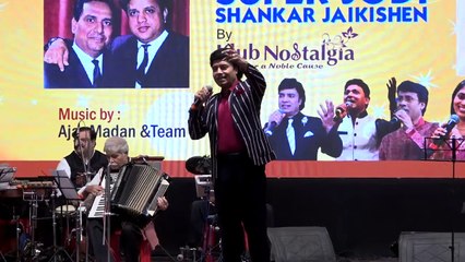 Kisi ki muskurahaton pe ho nisaar | Mukhtar Shah live cover evergreen song