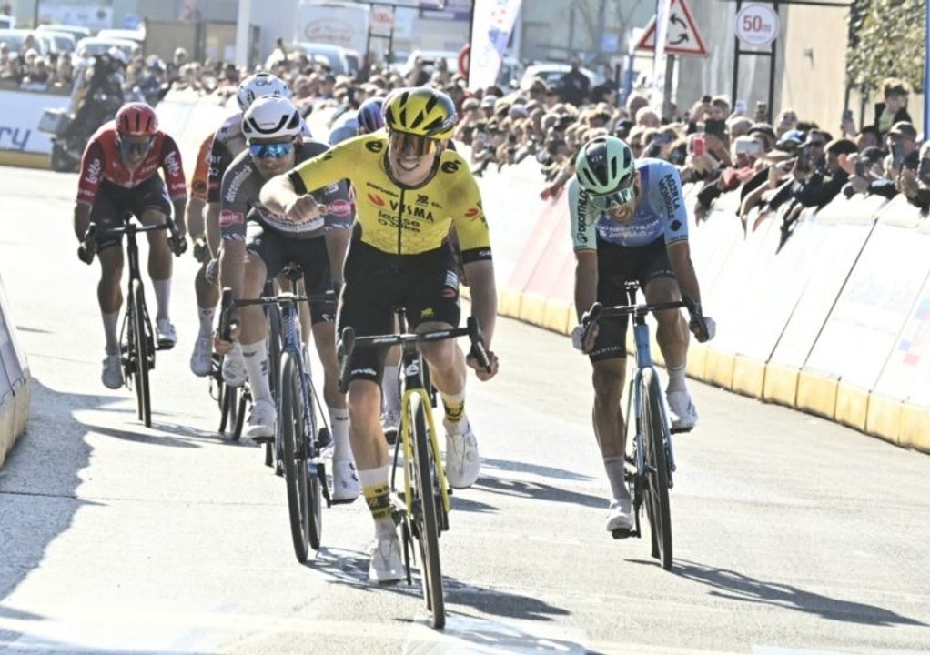 Cyclisme - Grand Prix de Denain - Porte du Hainaut 2025 - Matthew Brennan gagne à Denain... après une course mouvementée !