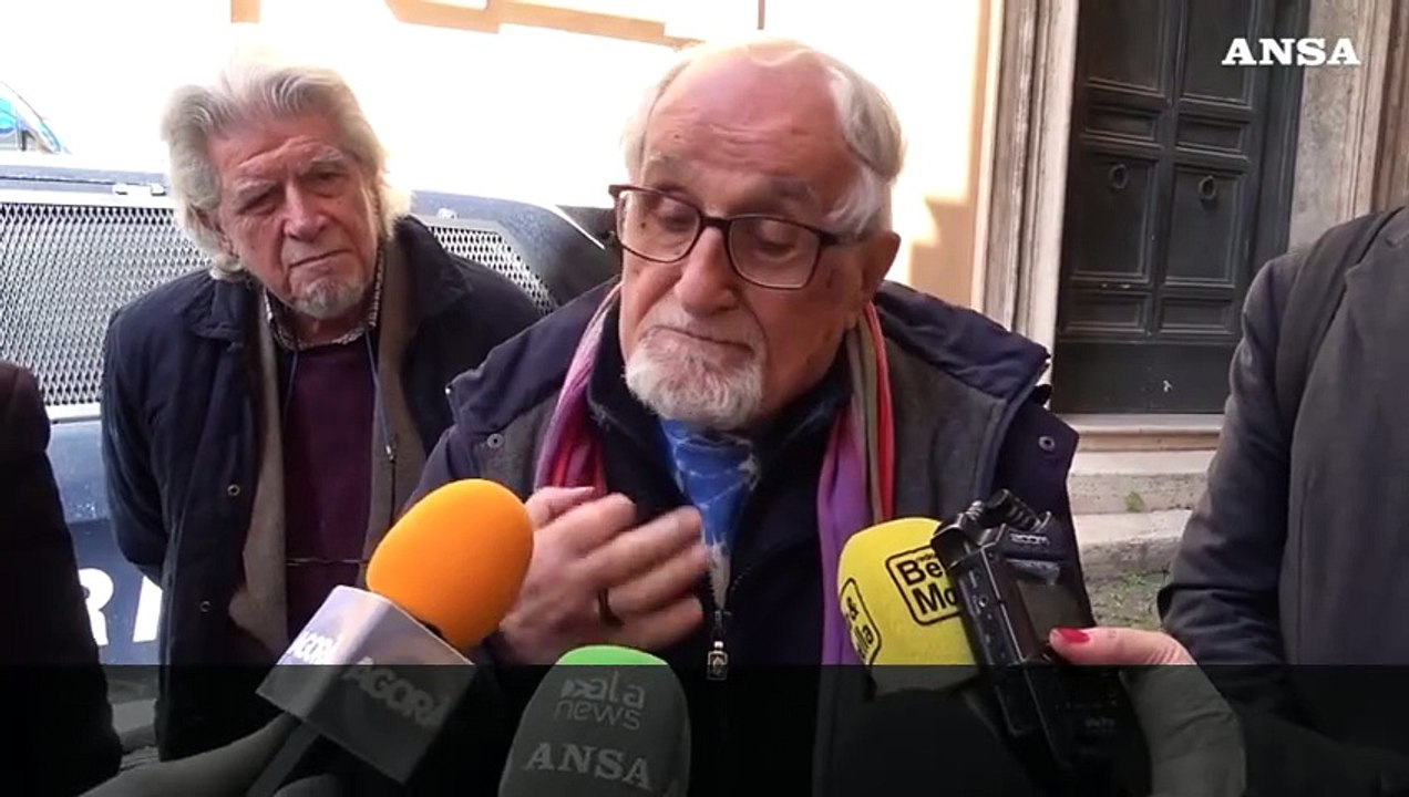 Padre Zanotelli: "Von der Leyen ci prende in giro. Con armi ci sara' guerra"