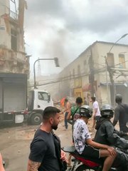 Casarão desaba no Centro do Rio