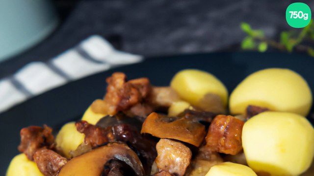 Fricassée de pommes de terre, champignons aux raisins