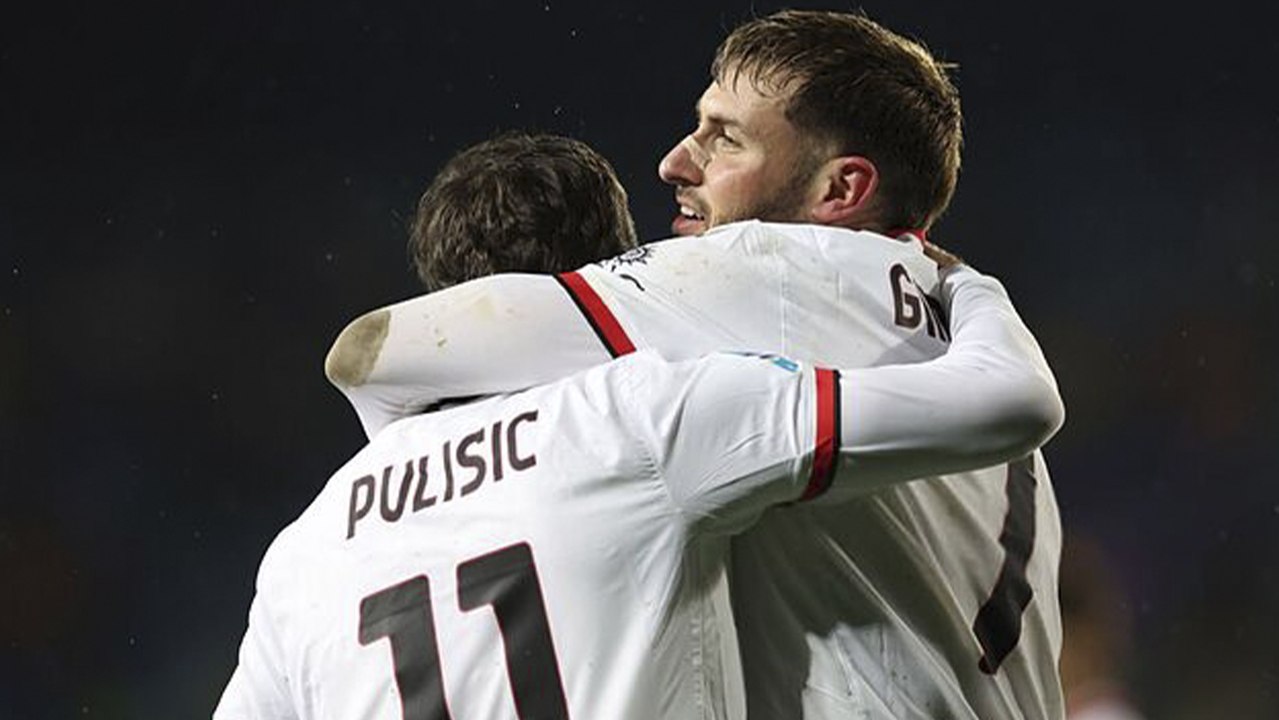 Pulisic califica a Santi Giménez como un amigo tras su llegada al Milan