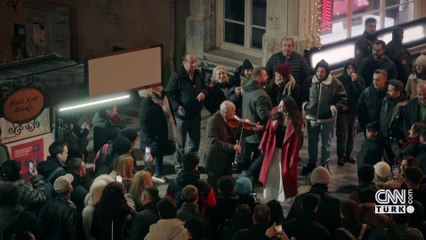 İstiklal’de Demet Özdemir rüzgarı esti