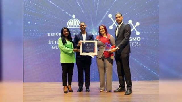 Jesús Vásquez gana tercer lugar del VI Premio de Periodismo de Datos
