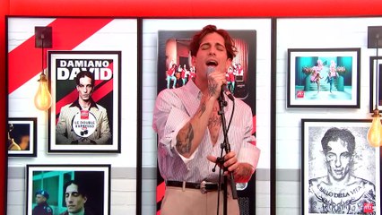 LIVE - Damiano David interprète "Next Summer" dans Le Double Expresso RTL2 (21/03/25)