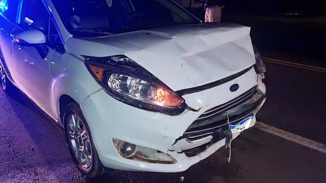 Colisão traseira na BR-277 envolvendo Siena e Fiesta deixa duas pessoas feridas