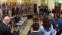 Trump firma un decreto para “eliminar” el Departamento de Educación
