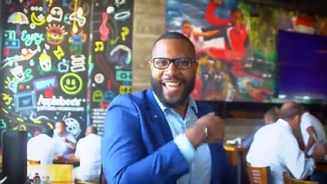 Cápsula Deportiva Estrellas Orientales contrata a Enny Romero