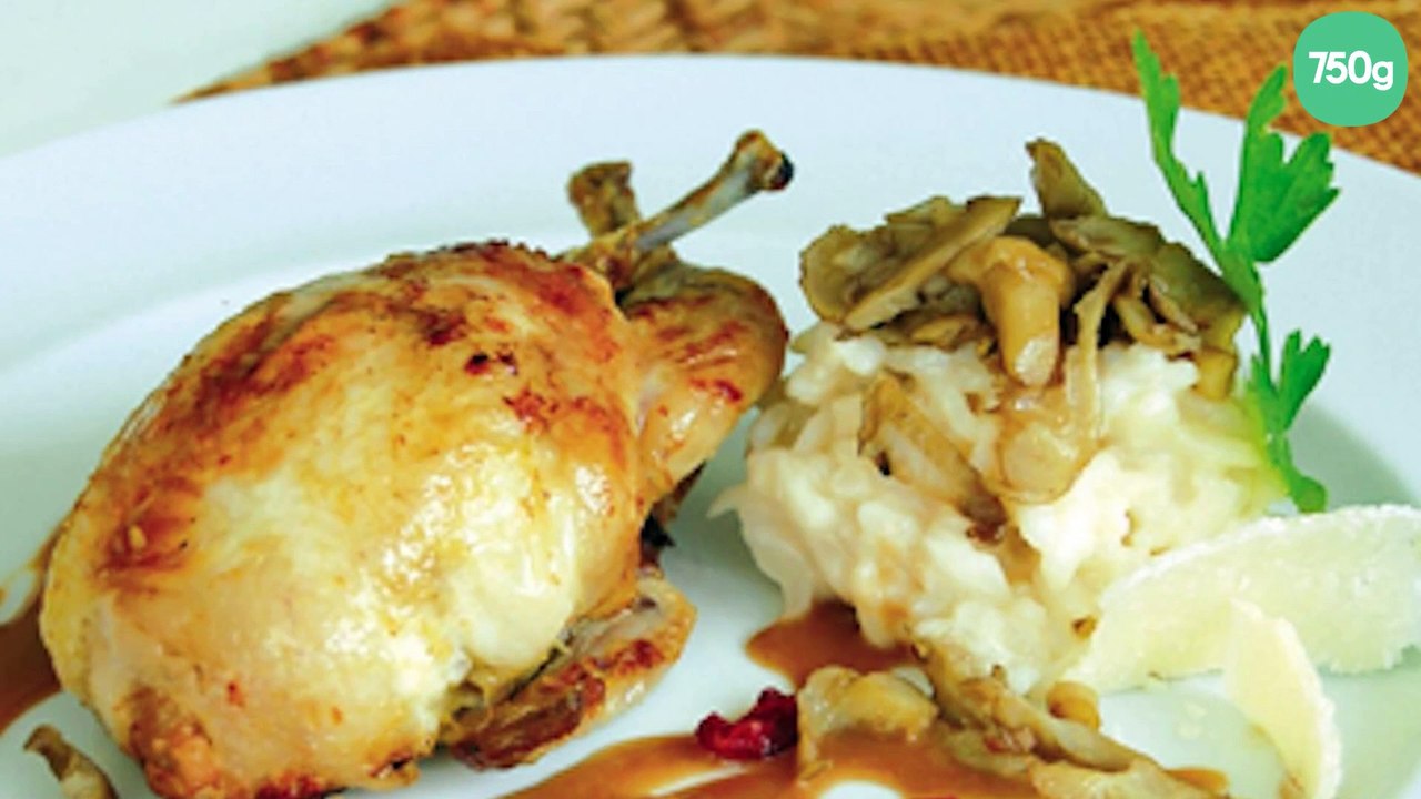 Caille farcie au Foie Gras de Canard rôtie aux airelles, risotto aux pleurotes