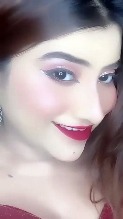 Hot beautiful girl 😍❤️♥️💯🥰🔥
