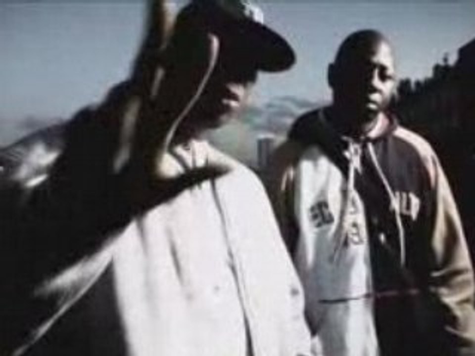 EKOUE - La Rumeur - Sous les pavés la rage