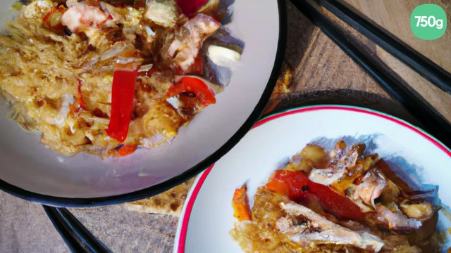 Nouilles chinoises au poulet et au surimi