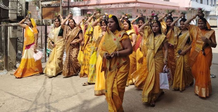 #gangaur in rajasthan: घरों में गणगौर के गीतों की गूंज, महिलाएं कर रही 16 दिन की पूजा