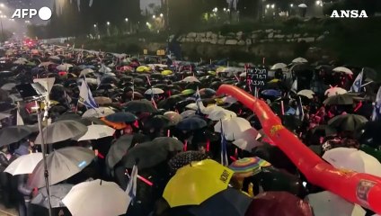 Israeliani protestano contro Netanyahu a Gerusalemme