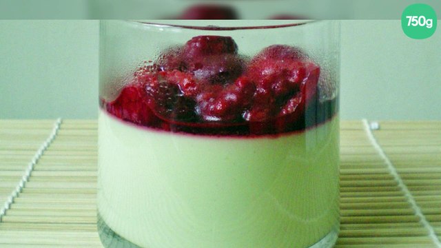 Panna cotta sucrée avocat-framboise