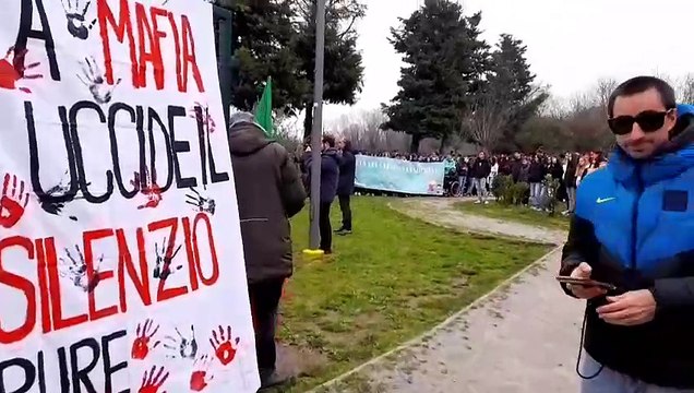 La marcia della legalità degli studenti di Rho