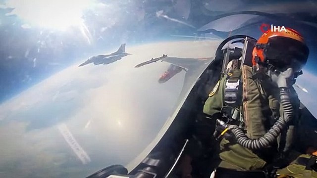 Türkiye'nin yerli seyir füzesi SOM-J 12'den vurdu