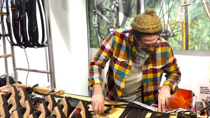 Cycled: le cinture fatte con gli avanzi dei copertoni delle bici