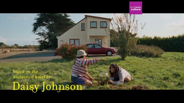 Αριάν Λαμπέντ: Ήθελα να εστιάσω στην τοξική σχέση των δύο αδελφών, πώς αντιδρούν στη βία του κόσμου