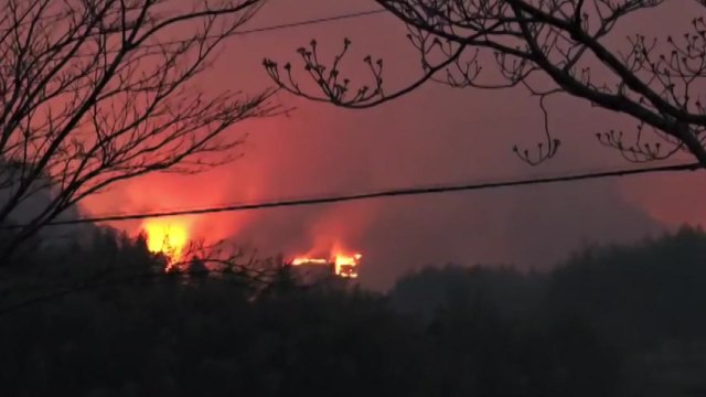 산청 산불에 올해 첫 '3단계' 발령...160명 대피 / YTN