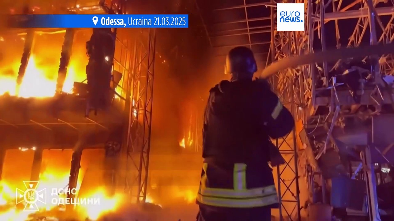 Guerra in Ucraina: Zelensky denuncia attacco notturno con droni, 3 feriti a Odessa