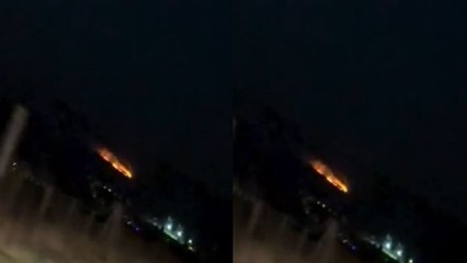 Derbyshire fire rages through moorland