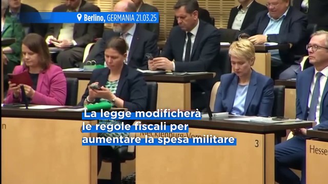 Germania: anche la Camera alta approva la storica legge sulla spesa per la difesa