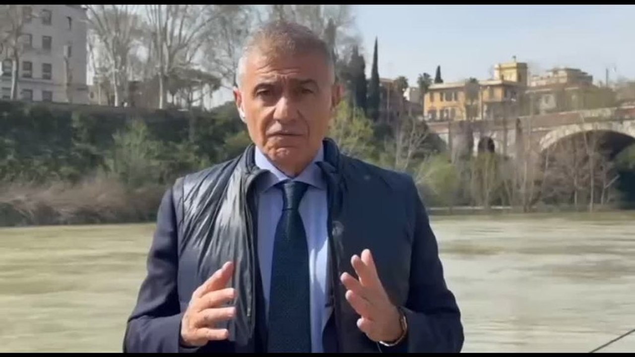 Pecoraro Scanio: da venti anni chiediamo il risanamento del Tevere ...