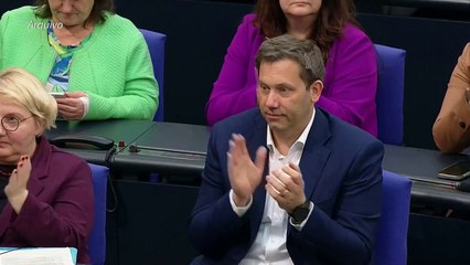 Alemanha aprova nova ajuda bilionária à Ucrânia e plano de investimentos do futuro chanceler