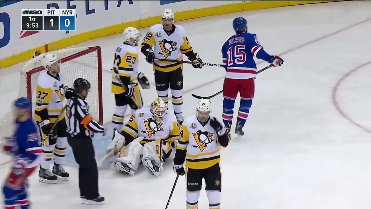 Penguins 16-17 Season - Jarry leaves announcers speechless with remarkable goal-line save