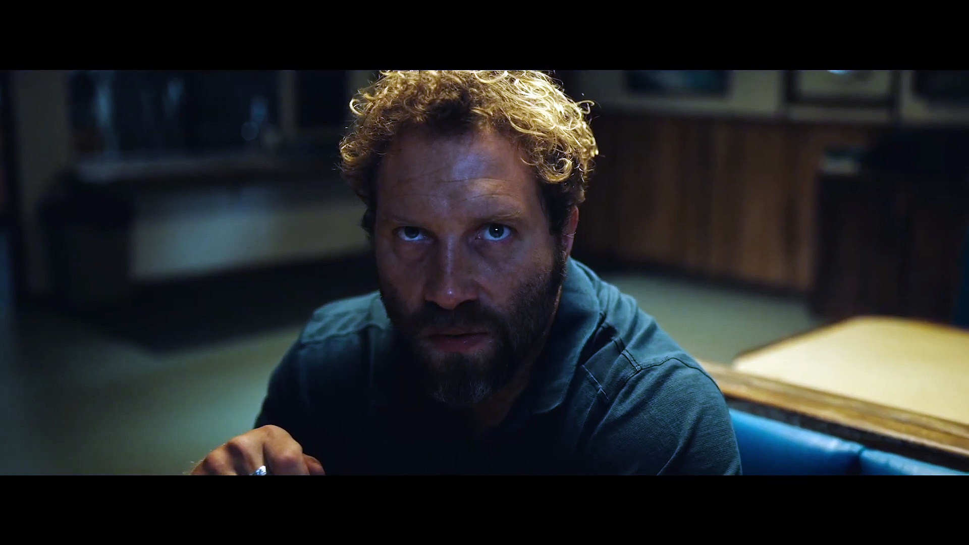 First Teaser Trailer for ‘Dangerous Animals’ (2025) Starring Jai Courtney and Hassie Harrison