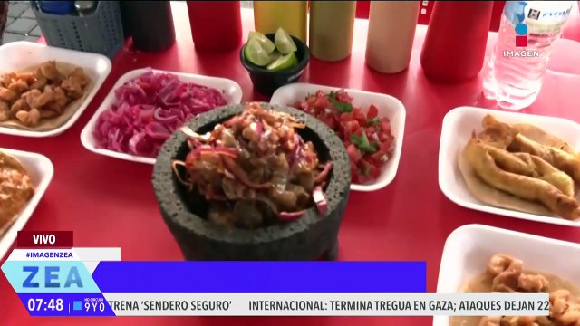 Gerardo Burgoa desayuna mariscos en El Viejo Marinero en Monterrey