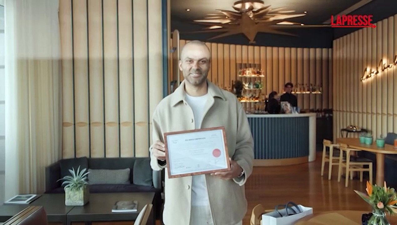 Monaco, Tony Parker attento all?ambiente: il suo yacht premiato da Principe Alberto II allo Yacht Club