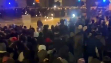 Bunlar da kim Özgür Özel? CHP seçmeni mi, bahsettiğin pırıl pırıl gençler mi?!