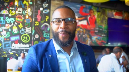 Cápsula Deportiva Joey Gallo planea volverse lanzador