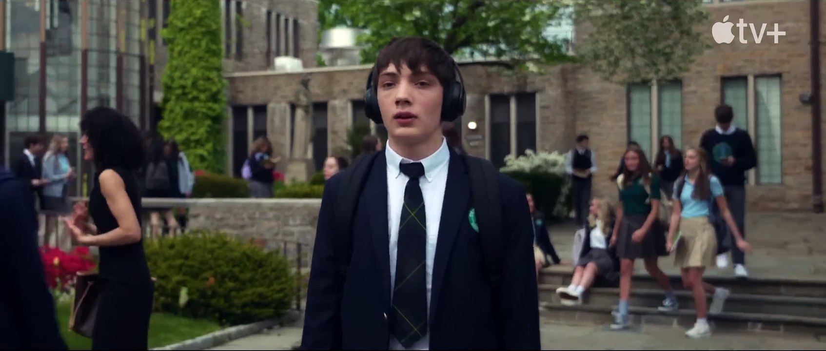 Your Friends & Neighbors Staffel 1