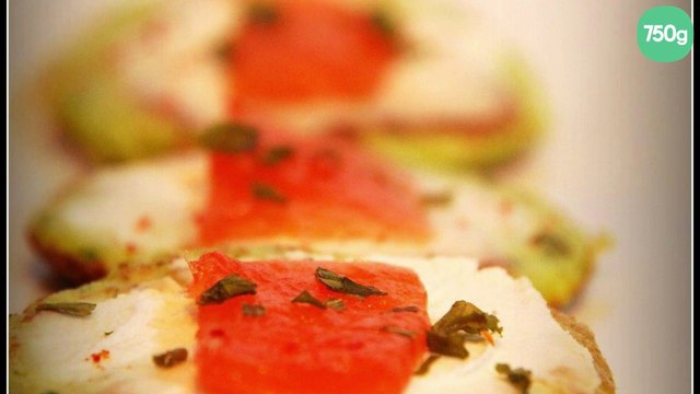 Pancakes de courgette, fromage frais et saumon