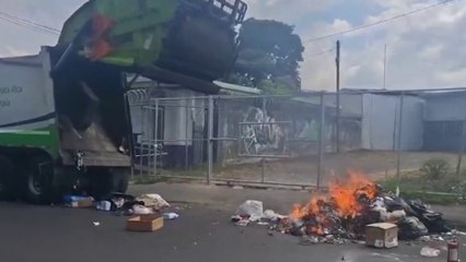tn7-Explosión dentro de cajón de un camión recolector provocó enorme incendio en Palmares -210325