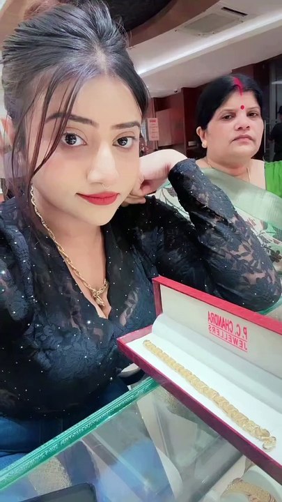 Hot 🔥 indian girl  1